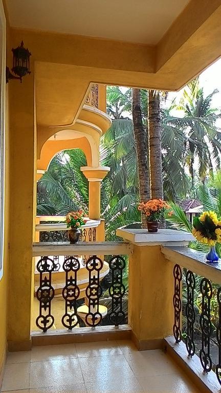 Antonio'S Residency Goa Hotel Betalbatim Exterior photo